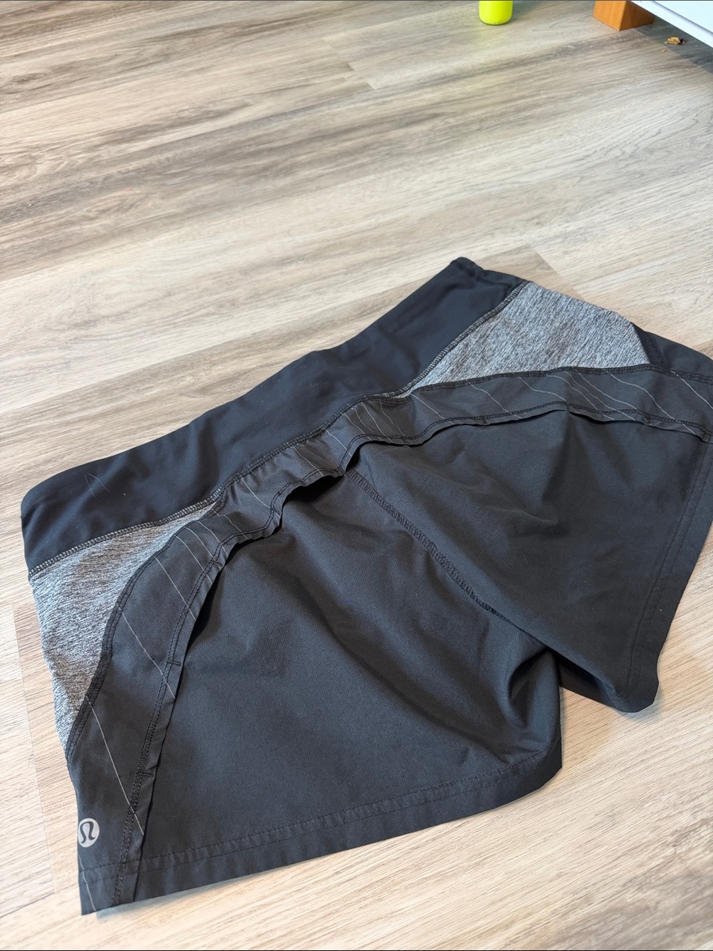 Lululemon Women’s size 10